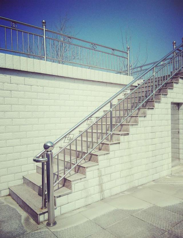 老爸回农村盖了一栋小房子,说退休后去住,大家猜猜花了多少钱?