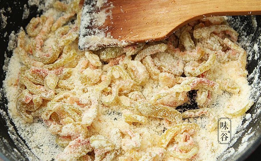 西瓜皮别扔了,这样给孩子做成零食超棒!无添加剂,好吃不浪费