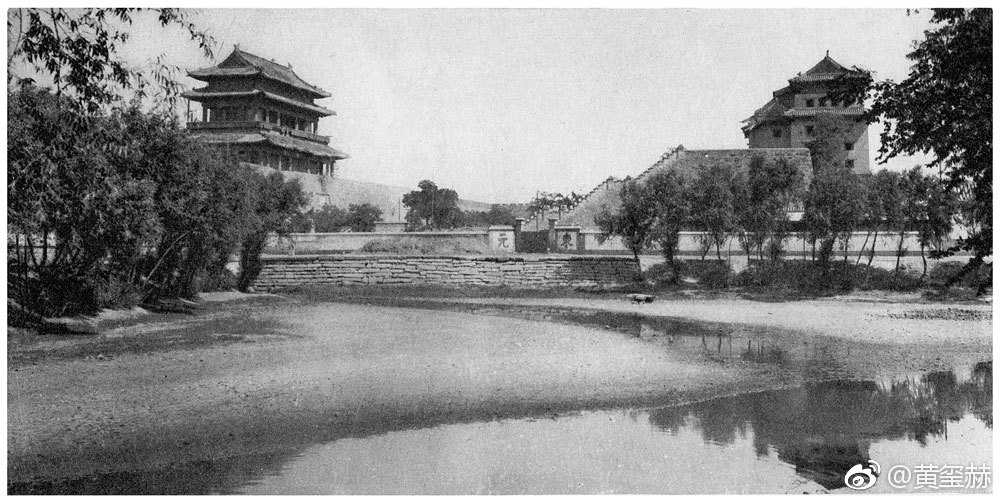 东直门是位于北京城内城东垣北侧的一座城门|东直门|东直门城楼|城门_新浪新闻