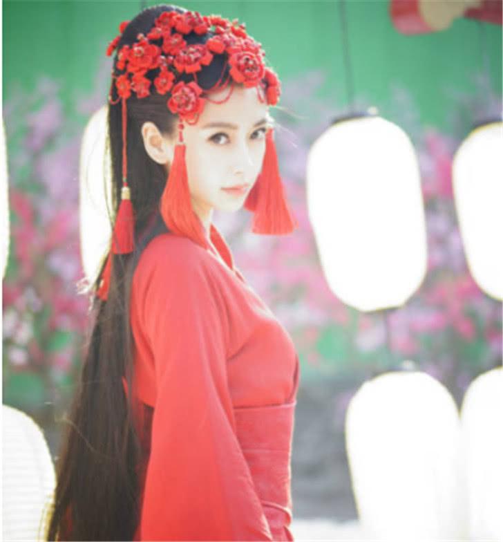 美摄人心的女星同穿红嫁衣,网友:杨幂的扶摇不是最美!