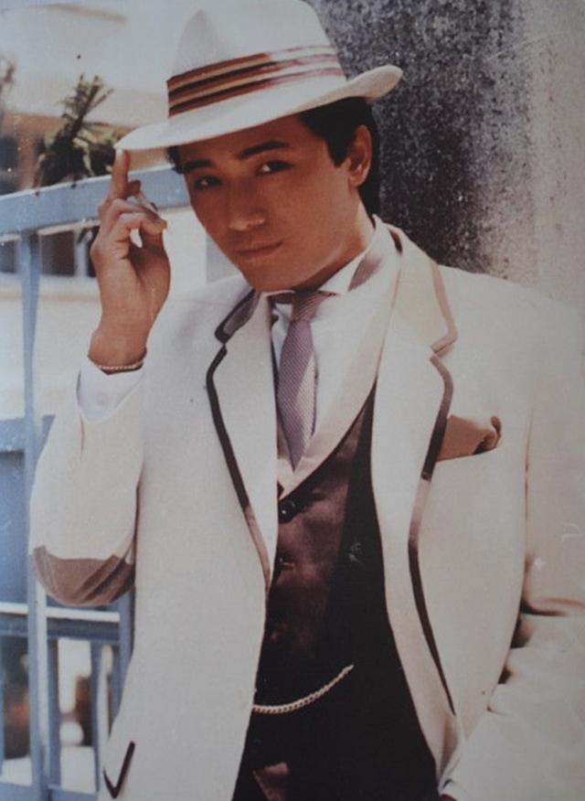 苗侨伟60大寿夕阳下亲吻戚美珍秀恩爱相爱36年情不变忍让是秘诀