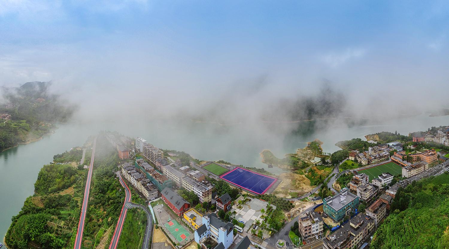 这个小镇曾经被称为"小上海",如今化身为时尚体育小镇