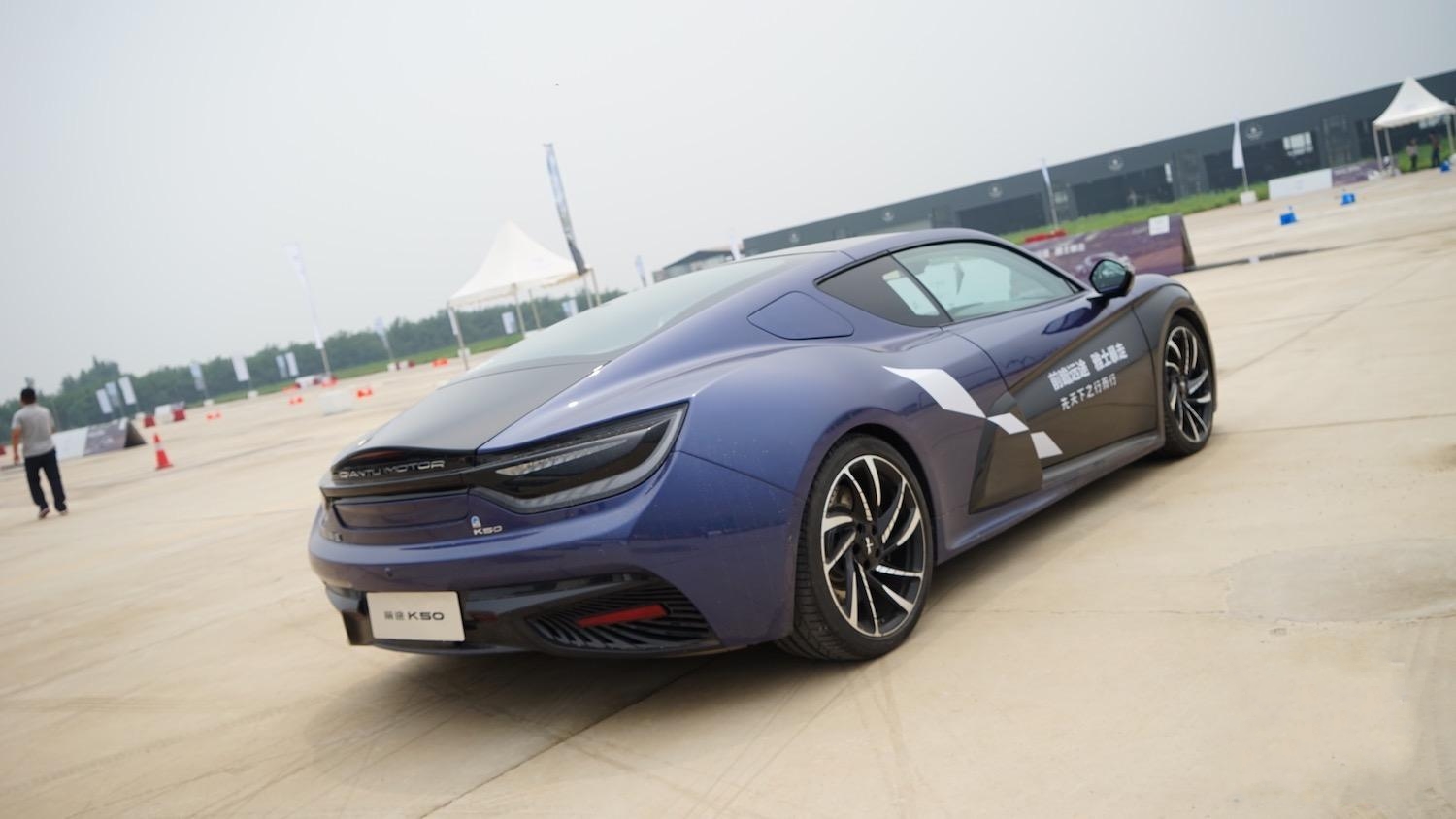 最帅的国产轿跑:45分钟充80%电量,峰值扭矩680n.