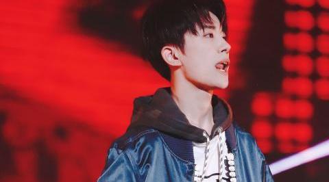 这就是街舞:六强进入决赛,一起跳抖音豆芽舞,嗨