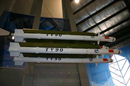 (天燕-90是为数不多的直升机专用空空导弹)