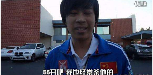 回顾卢本伟短暂的直播生涯最辉煌时曾让周杰伦在旁边举话筒