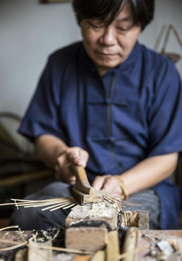 了不起的苏州|姑苏折扇大师王健的匠心人生