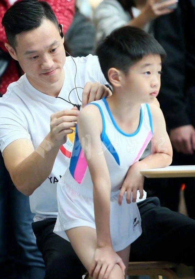 退役奥运冠军携子上综艺