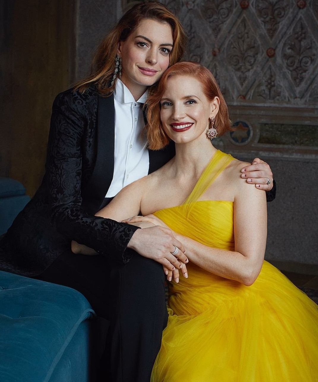 好莱坞两大女神同框,36岁的海瑟薇与41岁劳模姐谁更美