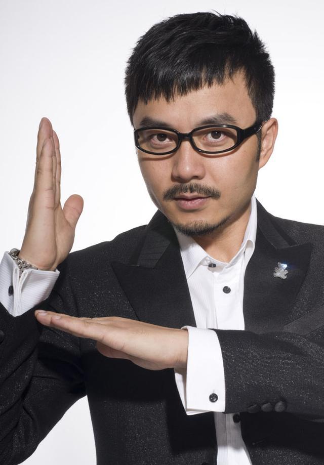 汪涵拍摄现场吐掉自己代言的面,网友:自己代言都不吃我们敢吃吗