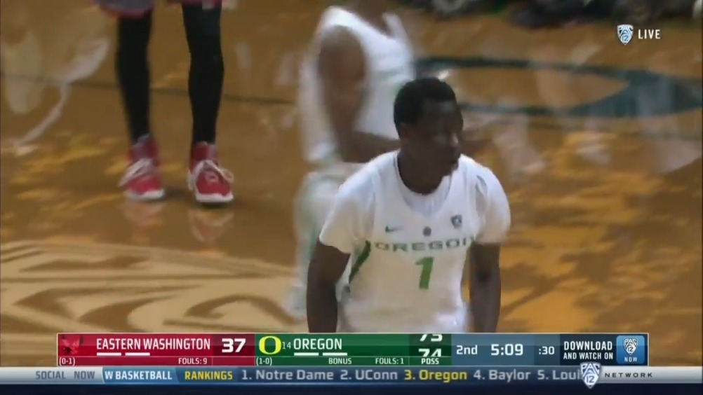 来自俄勒冈大学的大一五星中锋Bol Bol在今日