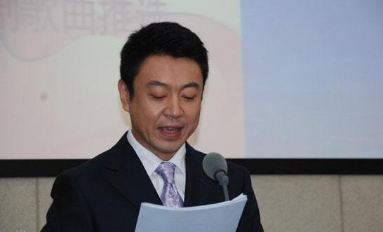 他的婚史比电视剧还精彩,五任妻子一个比一个美