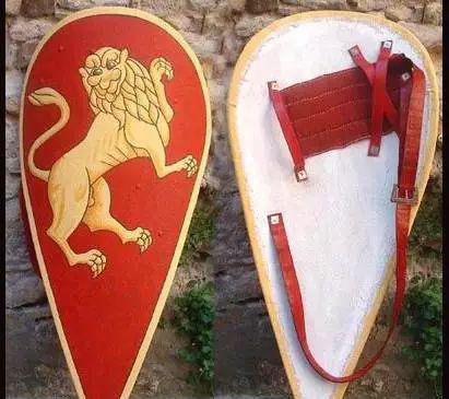 十一世纪红遍整个西欧的防护装备:风筝盾|风筝|盾牌|西欧_新浪新闻