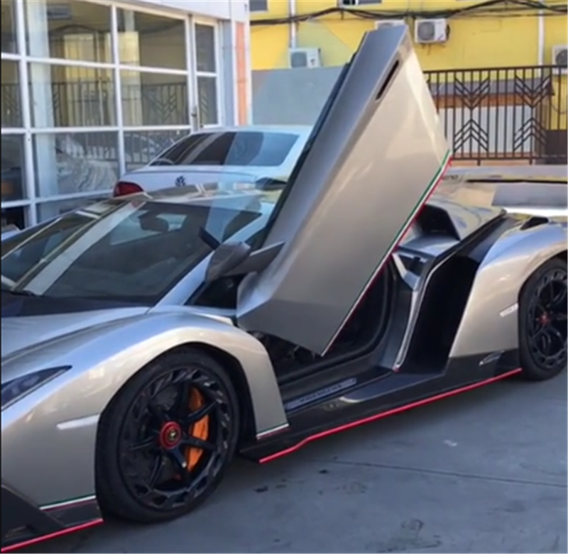 北京偶遇9000万兰博基尼毒药看到外观后网友直呼改的