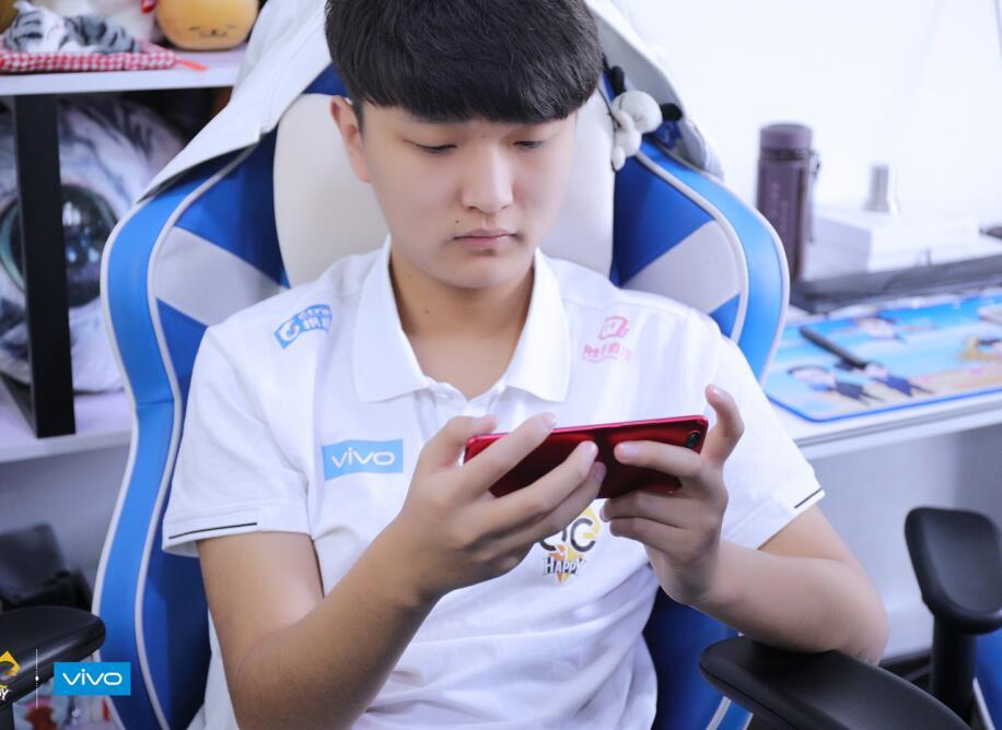 王者荣耀KPL选手身价排名, 梦泪入选前三, 第一