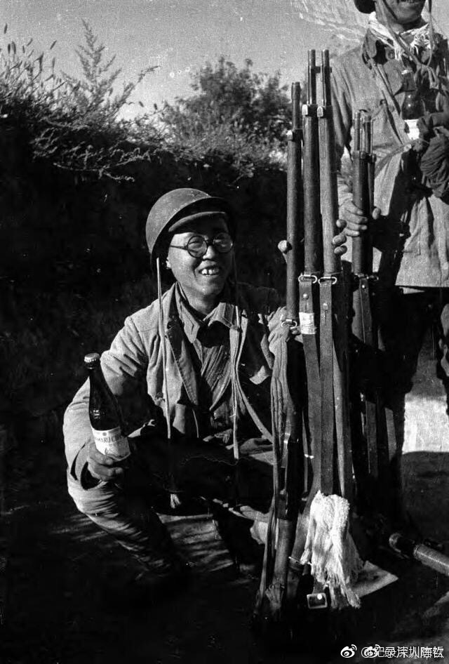 1944年,哈里森·福尔曼,从重庆克服重重困难北上延安