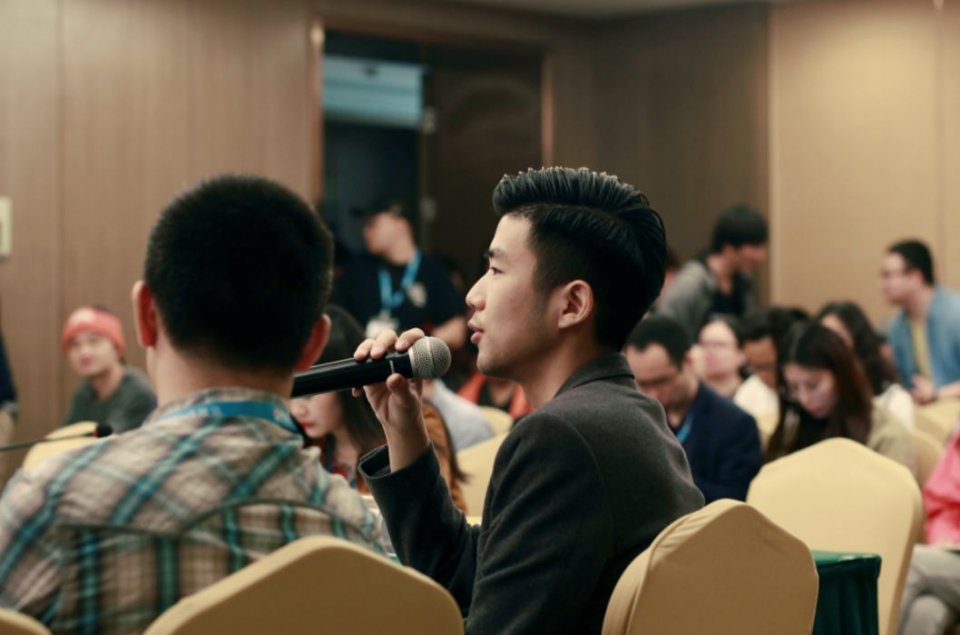 拥有国内和好莱坞经验的周逸夫则认为国内三维和特效技术人才是不缺的