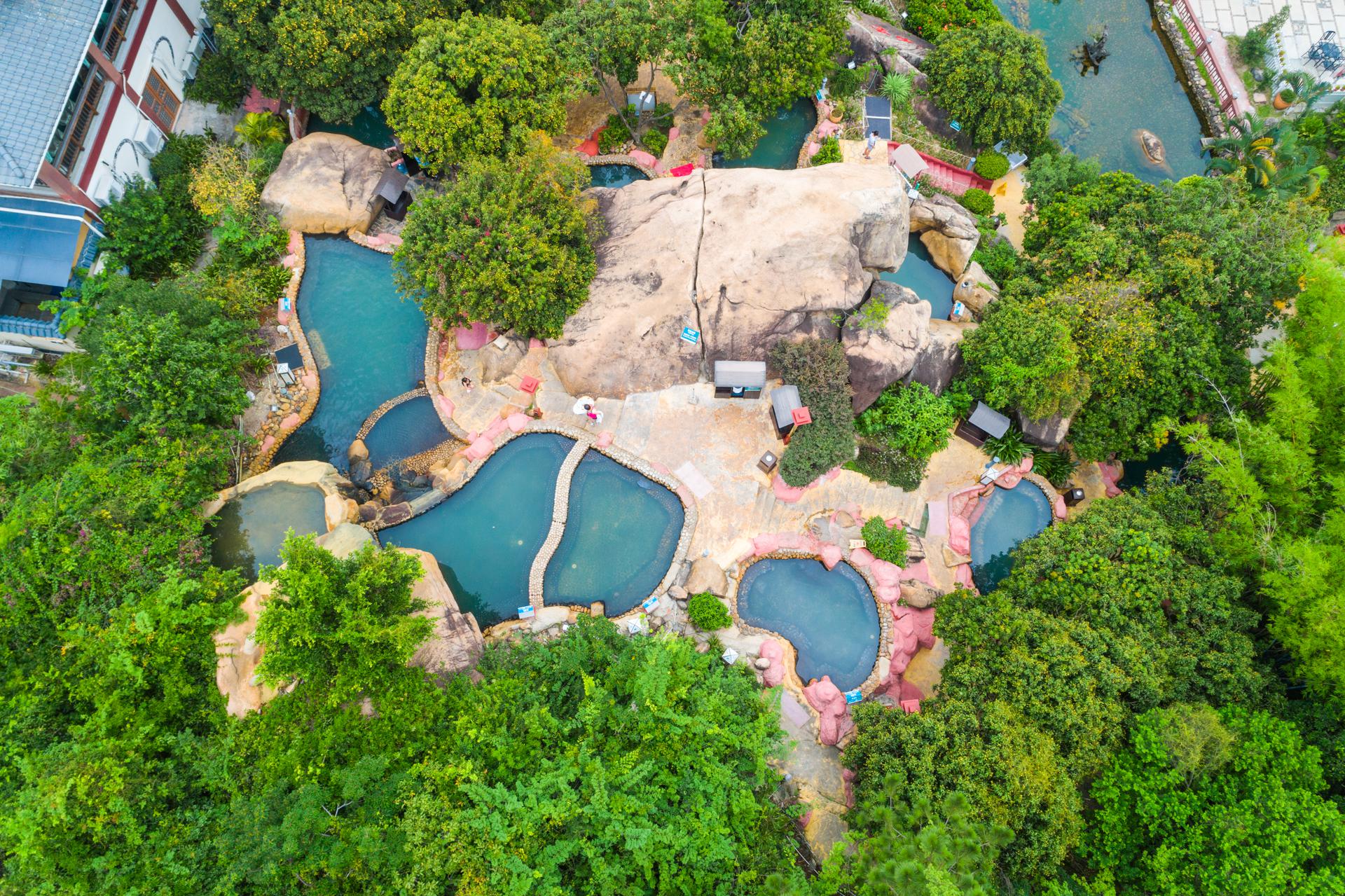 这样视角的广东江门古兜温泉,你有看过吗?夏天泡温泉