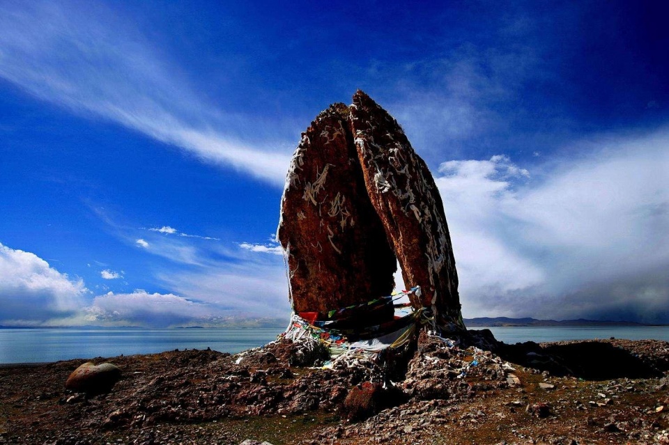 世界上最高的湖西藏纳木错湖有个凄美的传说