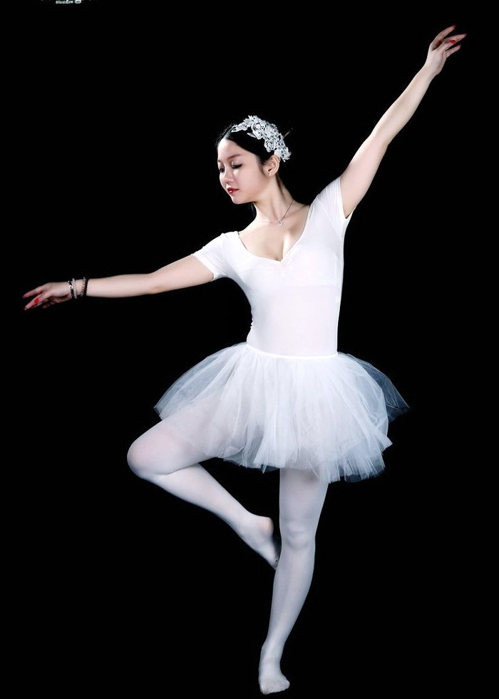 女孩主动找我是什么意思 女生主动联系的心理原因