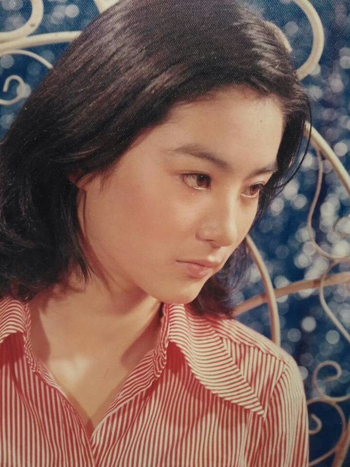 林青霞的一组清纯可人照