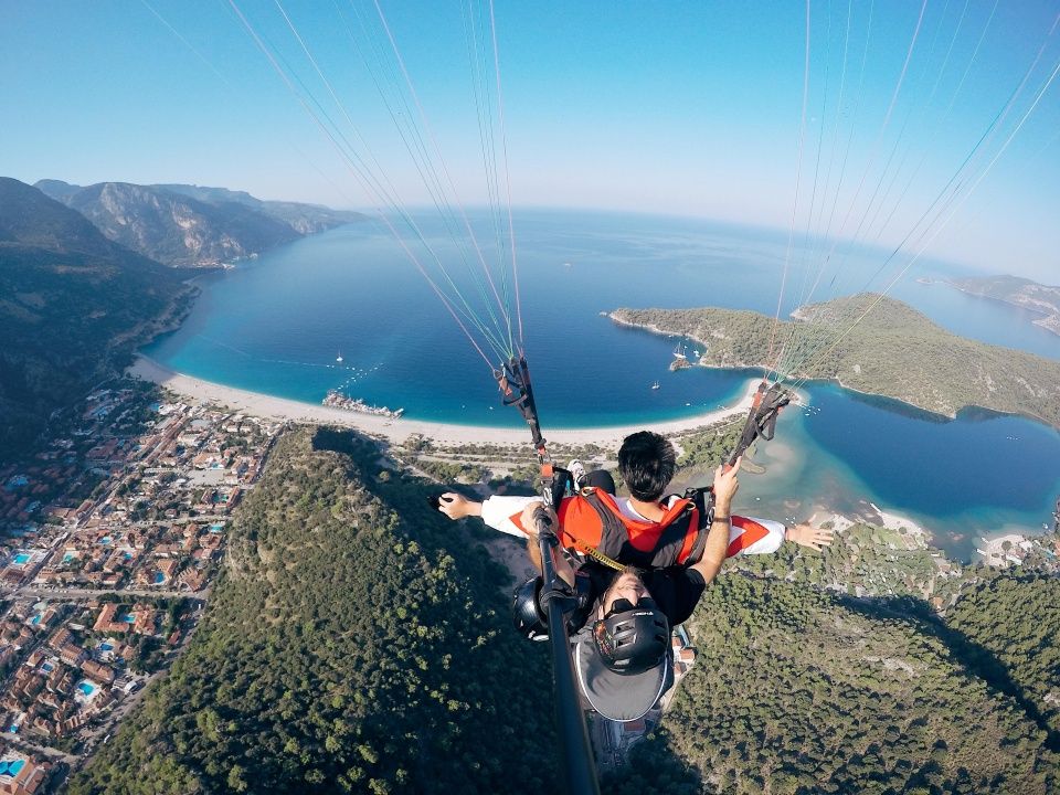 全世界风景最美的高崖跳伞,你只需要在2000米的高处纵身一跃