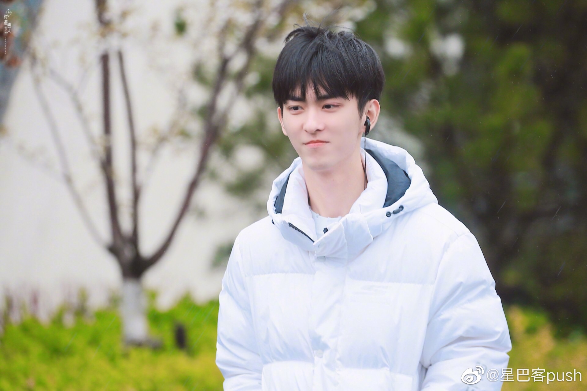 杨淘这个孩子真的可以的!棱角和形象都还有很强的可塑性啊