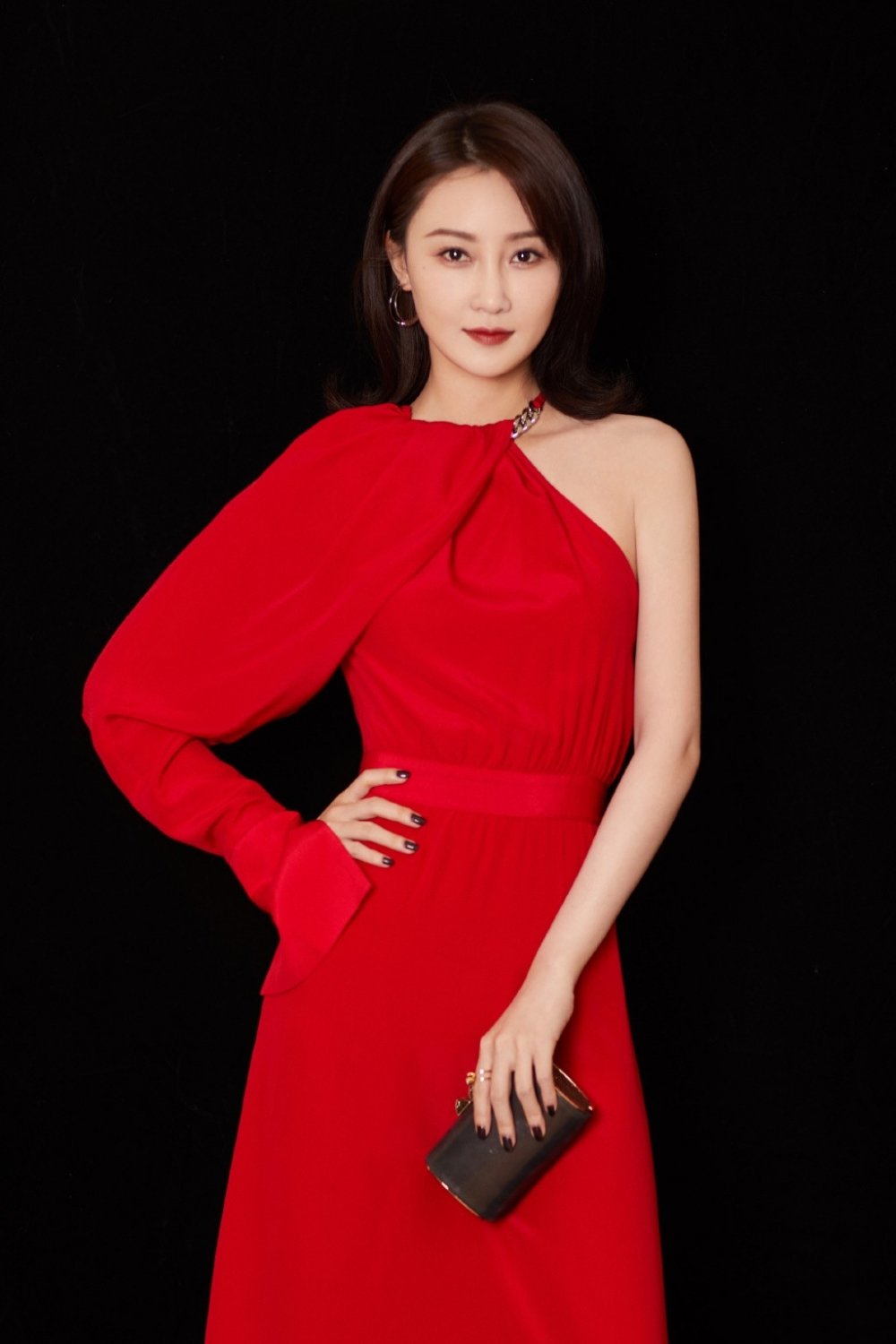 中国大陆女明星林鹏红色裙礼服性感妖娆诱惑写真集