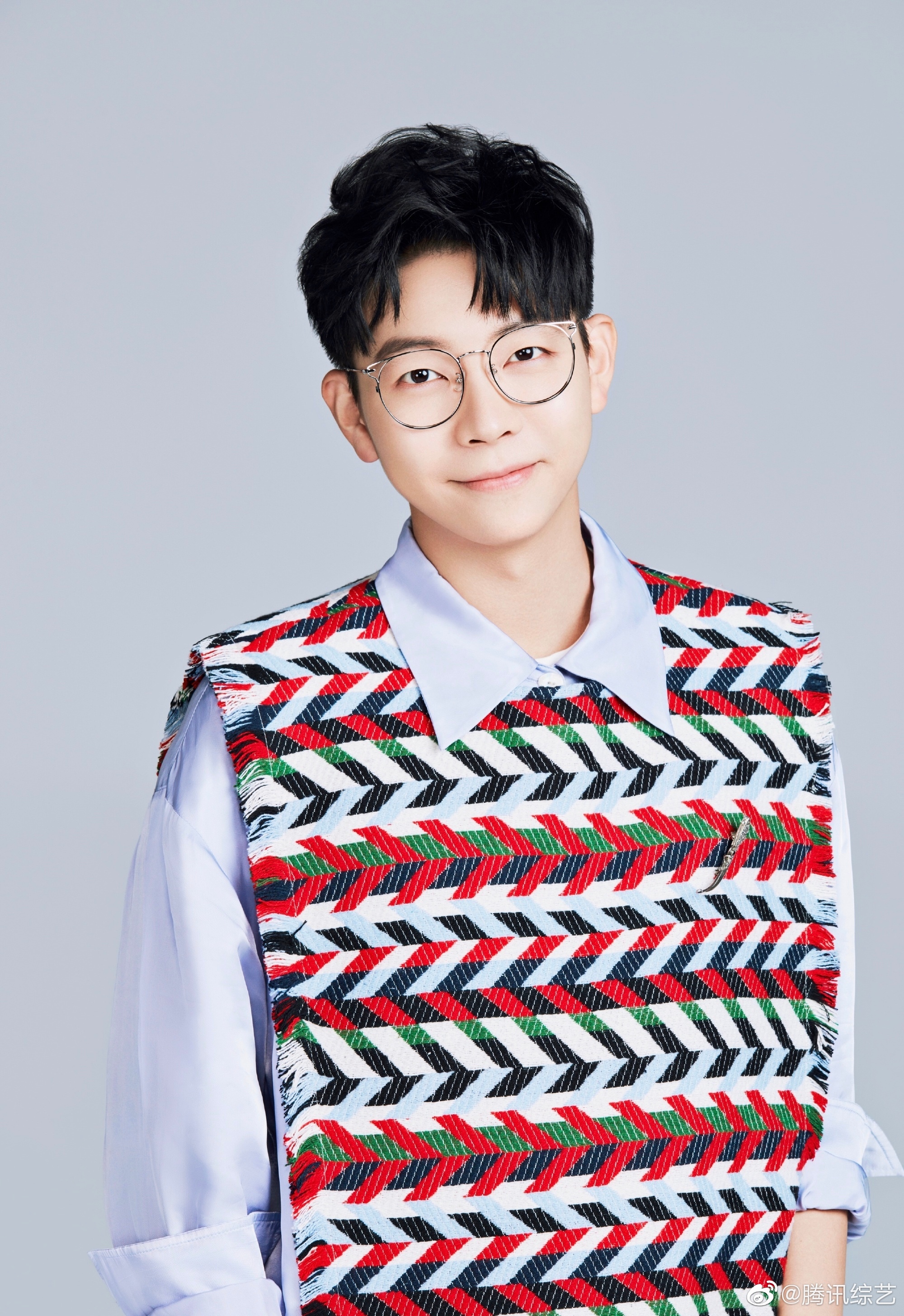 胡夏生日快乐愿你清澈明朗万事胜意只剩欢喜