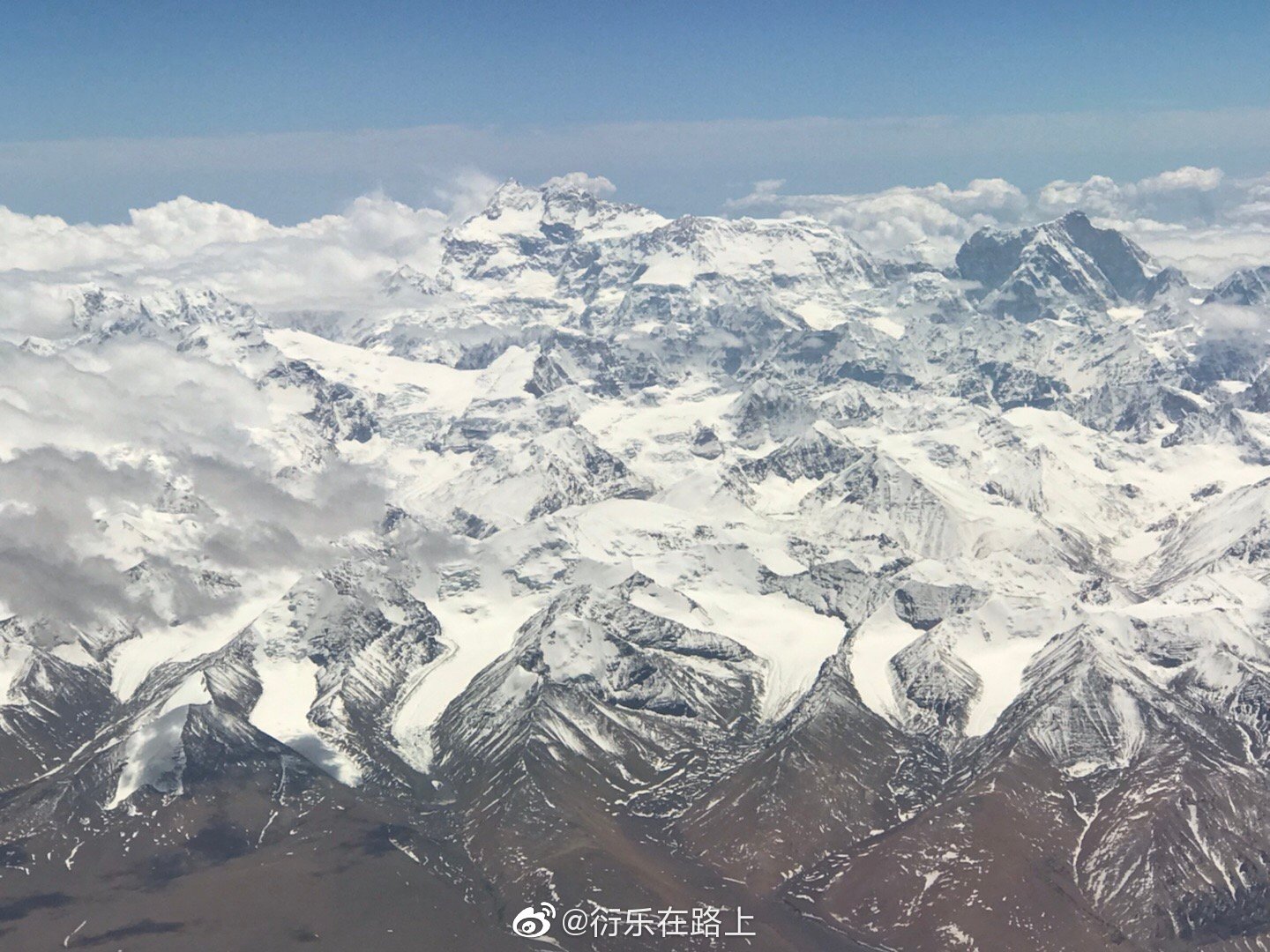 珠穆朗玛峰就在眼前