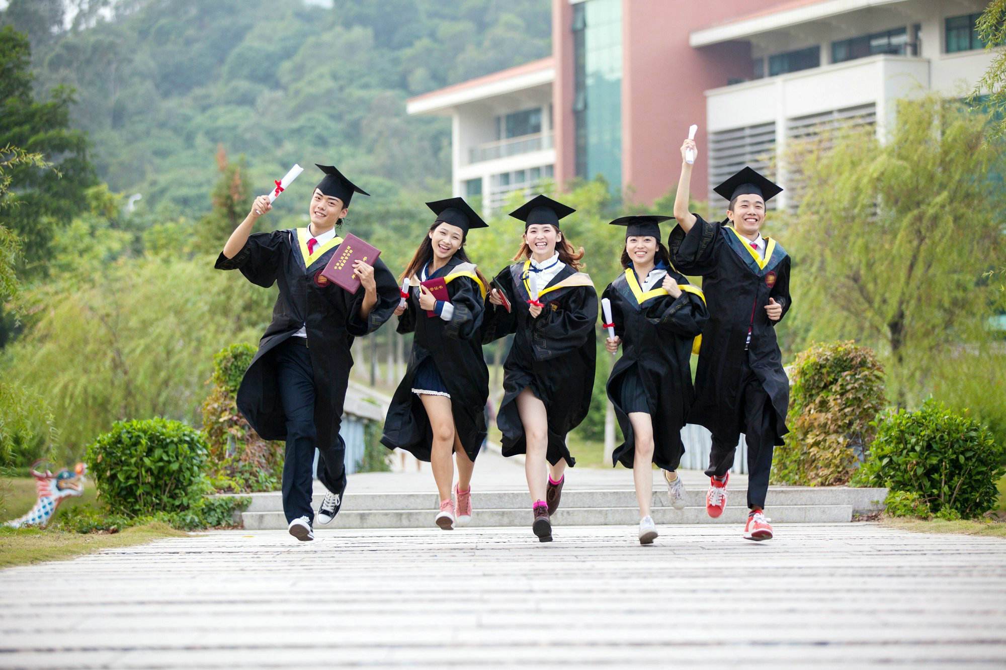 这几个专业毕业生月薪超7000元,报考大学可以考虑