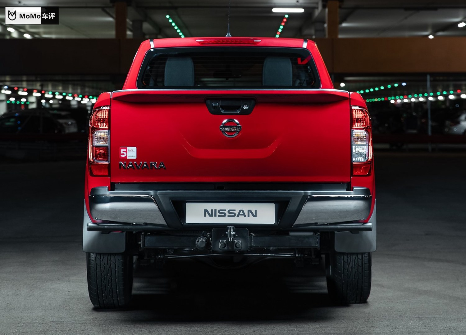 所以像日产纳瓦拉(配置|询价)和五十铃d-max(配置|询价)这类合资皮卡