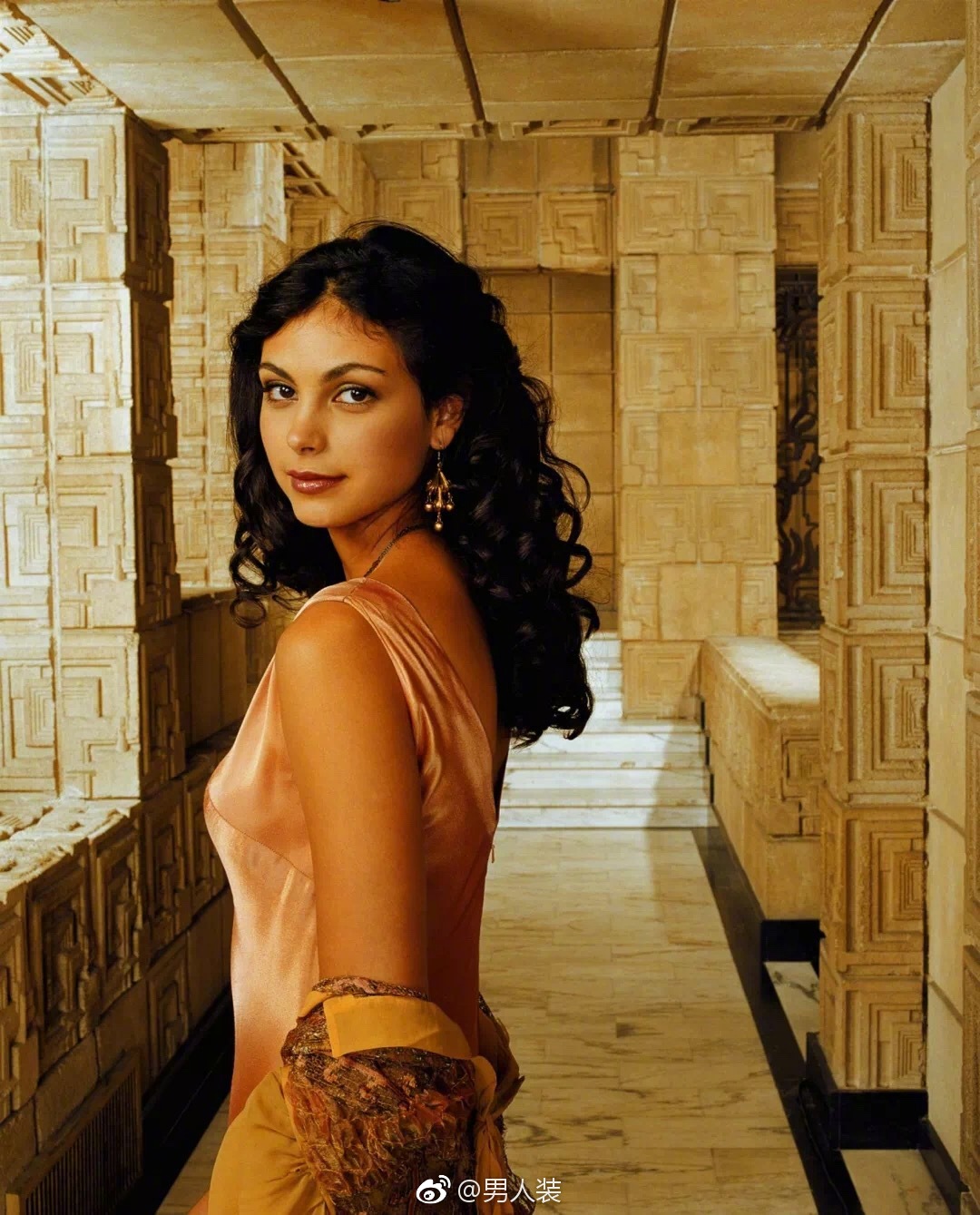 莫蕾娜·巴卡琳,前脚刚刚大闹《哥谭》,后脚又成了死侍的女朋友