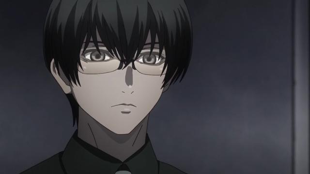 又反转另外一边,金木研正在审讯犯人,这就是我们的金