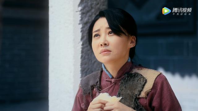 她主演的电影,电视剧都很受欢迎.