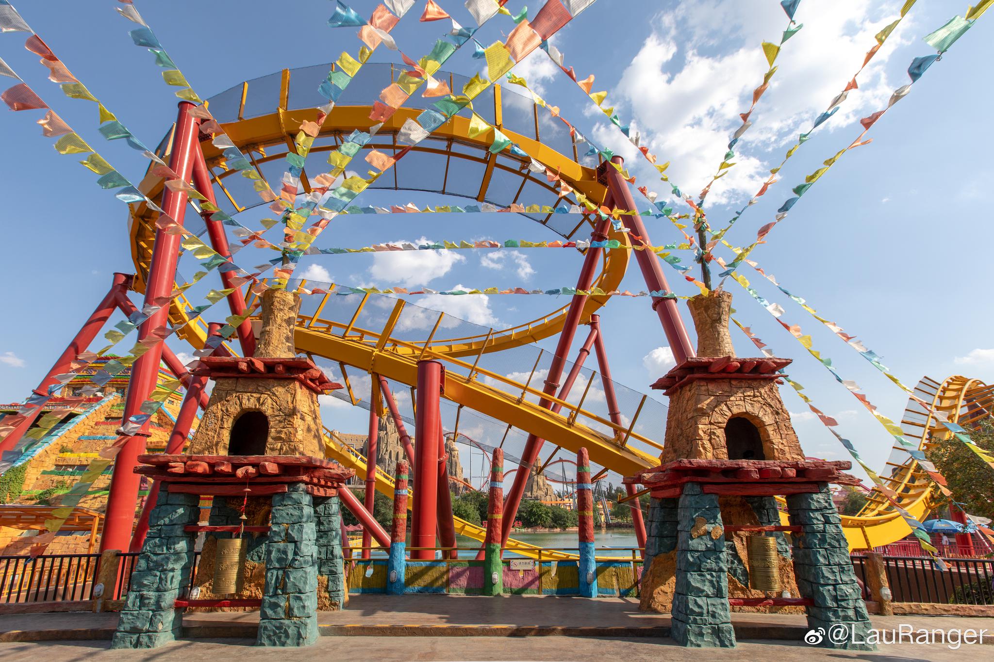 作为目前北京最大的游乐园