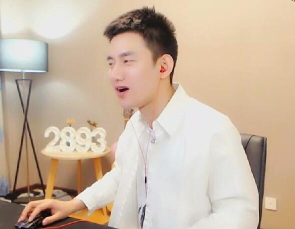 阿哲犯错不小心暴露婷婷姐微信号 婷婷姐微信被哲家粉丝"爆破"