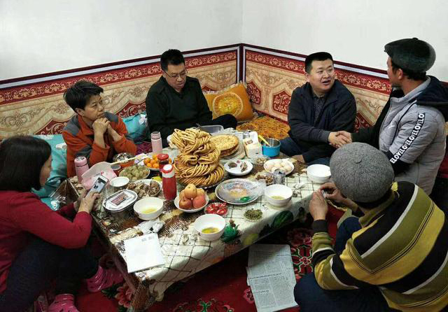 春节去亲戚家做客,这些话题最好不要谈,以免让人不舒服