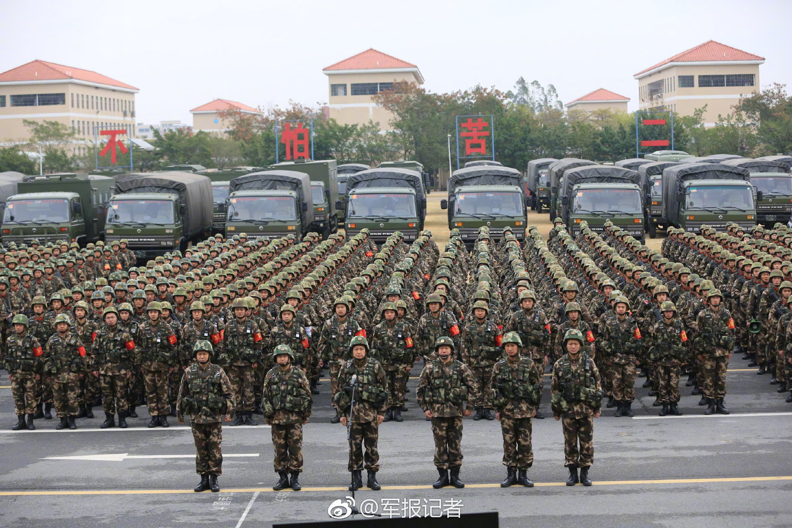 去年临沂市现役军人唯一一等功！“中国武警十大忠诚卫士”刘腾飞-在临沂
