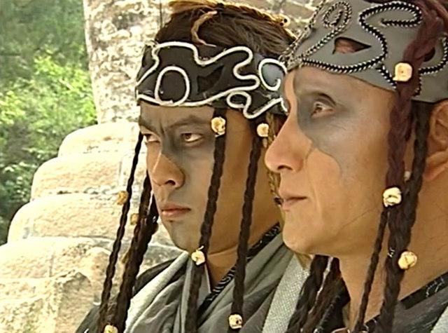 《倚天屠龙记》15年后,玄冥二老一个得怪病成光头,一个娶美妻