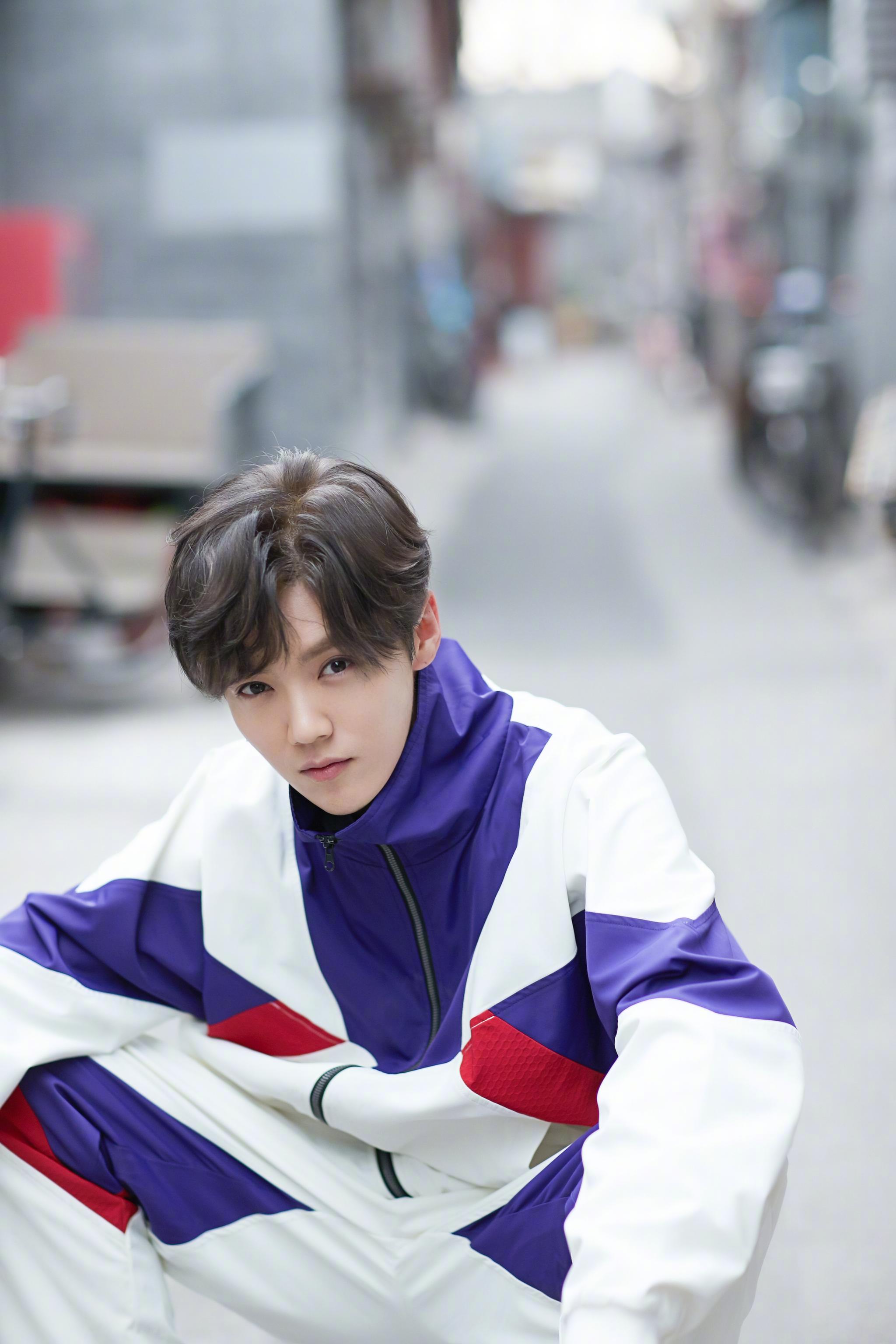 眼眸明亮,是初见的惊艳,积极认真,是再见的推崇,帅气阳光美男子