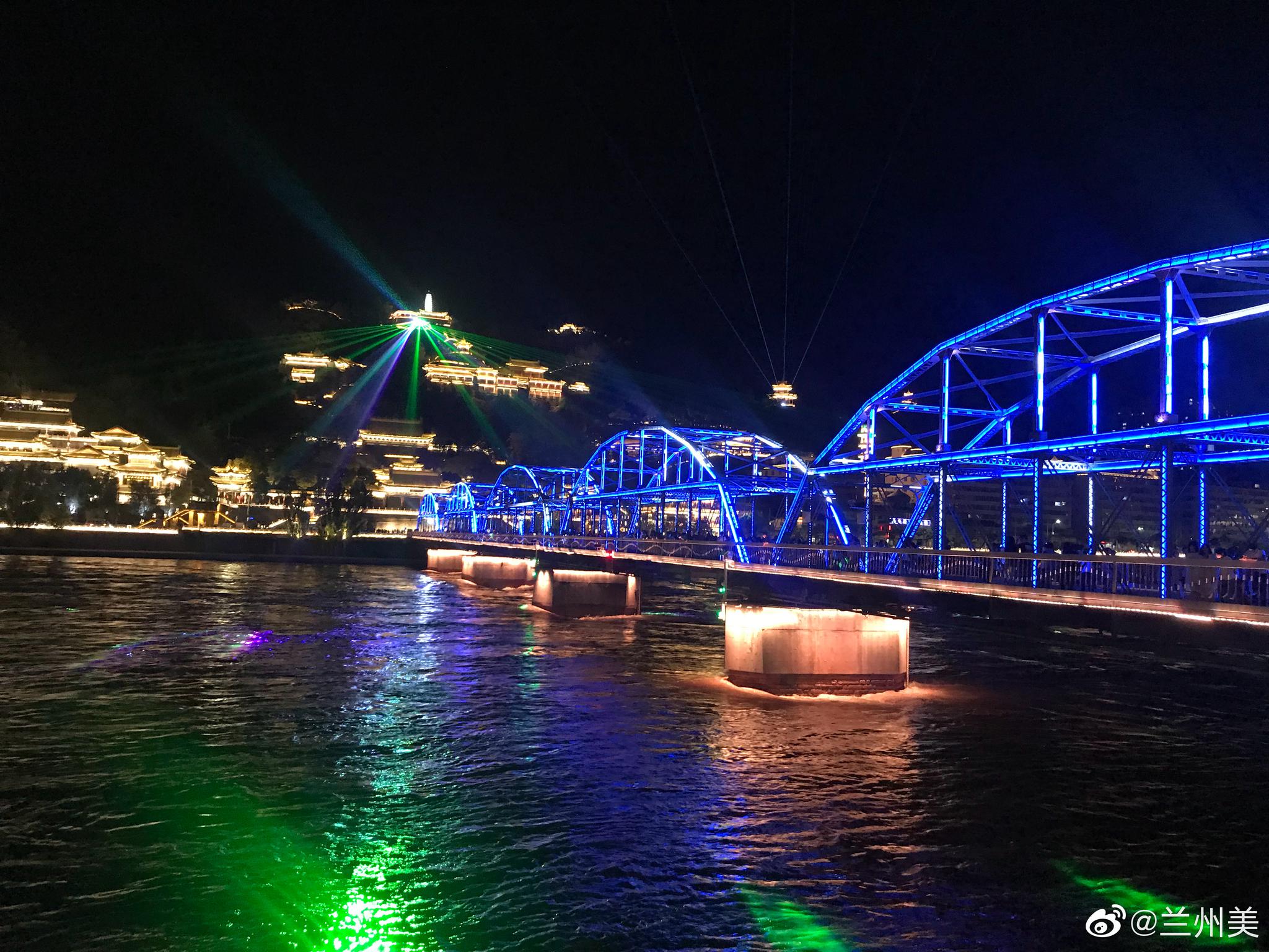 游客争相"打卡"兰州跃升"网红"|甘肃|兰州|中山桥_新浪网