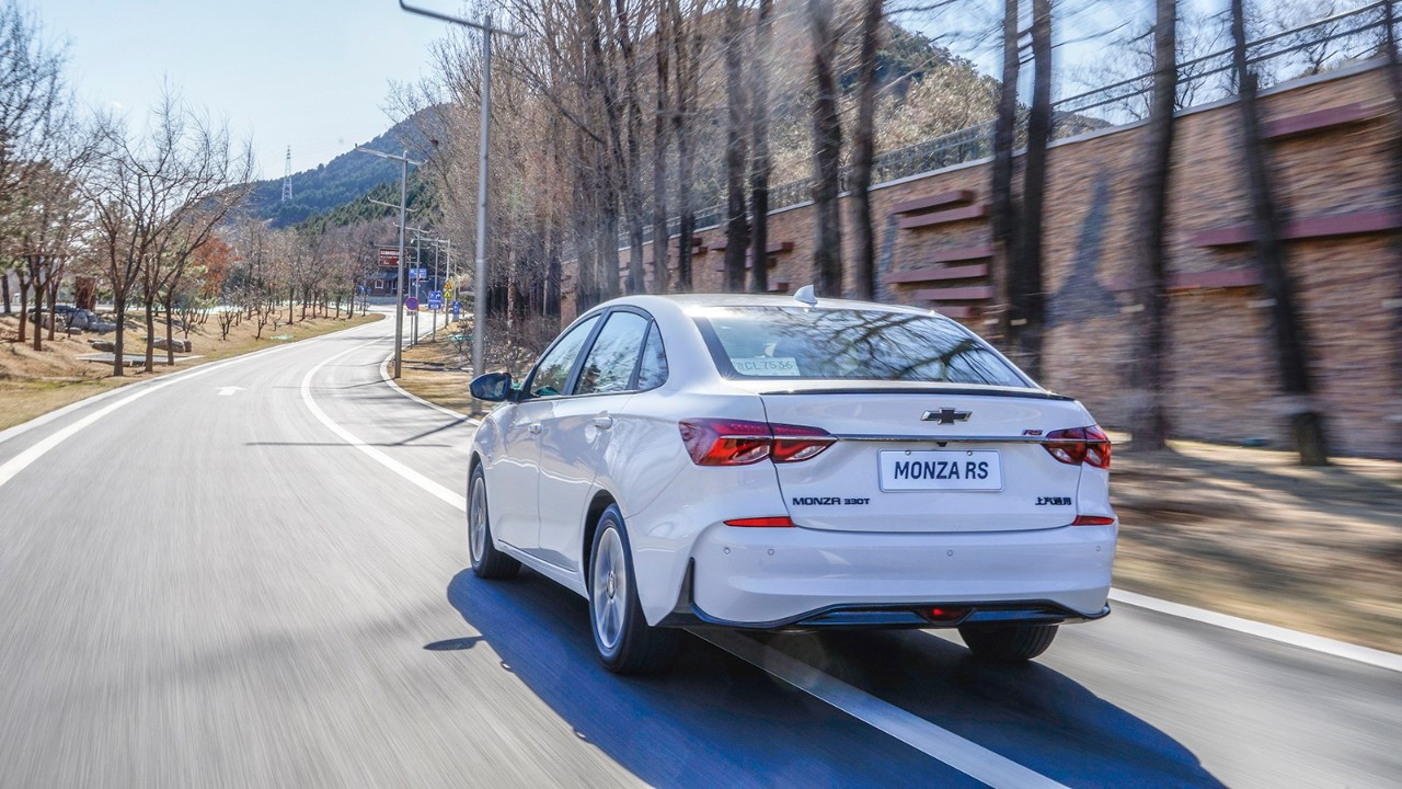 科鲁兹的合法继承人试驾全新雪佛兰科鲁泽rs