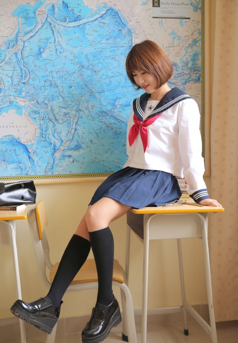 校园美女休闲校服性感美腿诱惑写真集