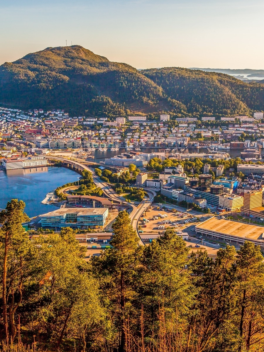 卑尔根(bergen),是挪威霍达兰郡的首府,也是挪威第二大城市