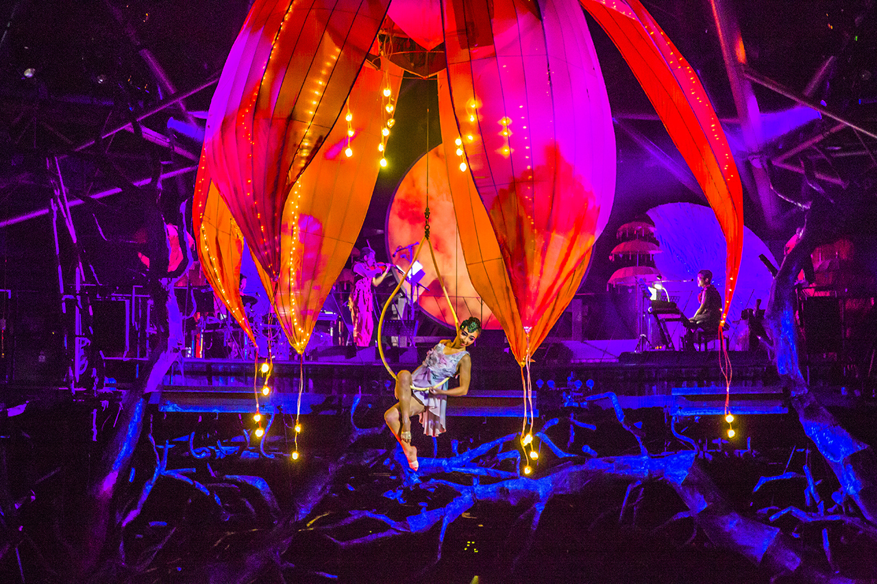 去西双版纳过大年,一定不可错过来傣秀看一场世界顶级大秀