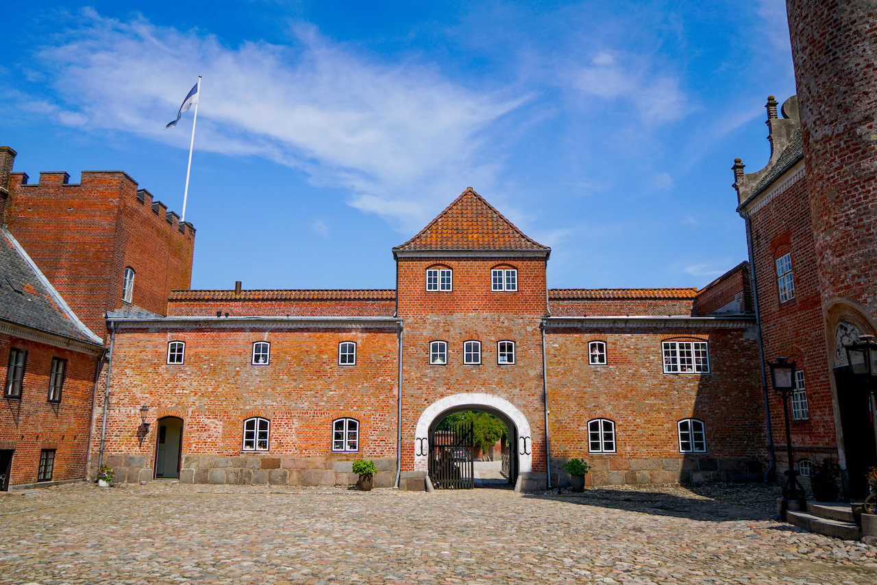 丹麦第三大城市欧登塞,安徒生的故乡,有三座城堡见证着它的历史与传