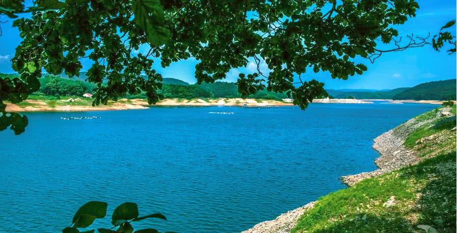 立石古镇的三溪口水库,徜徉湖光山色