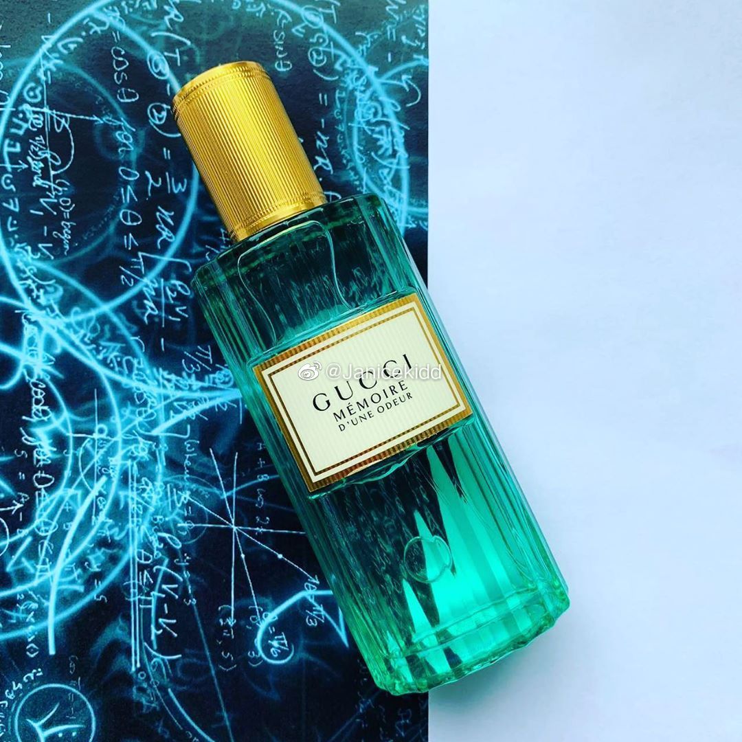 gucci 新香 memoire dune odeur,有罗马洋甘菊,蜂蜜,青苹果