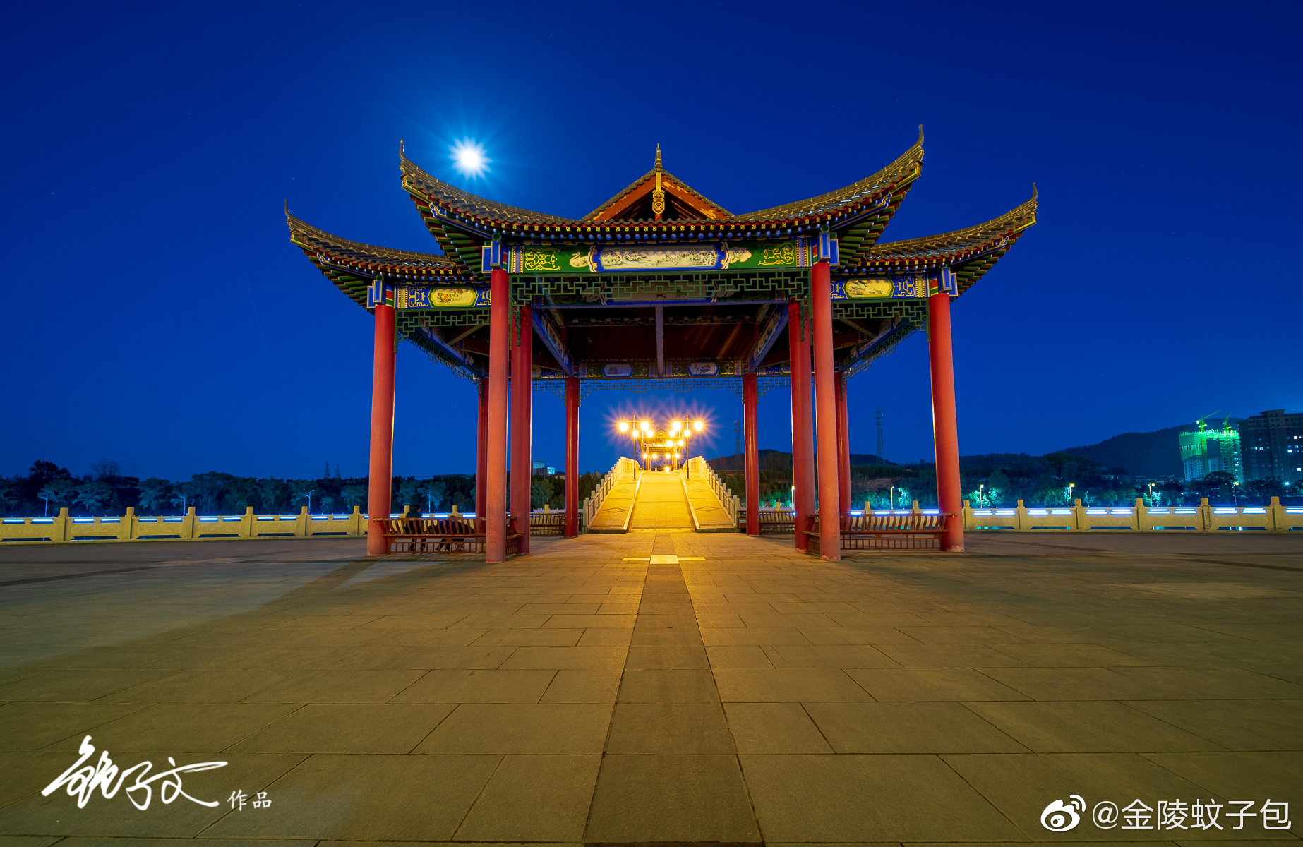 崇信县夜景一座只有10万多人的县城